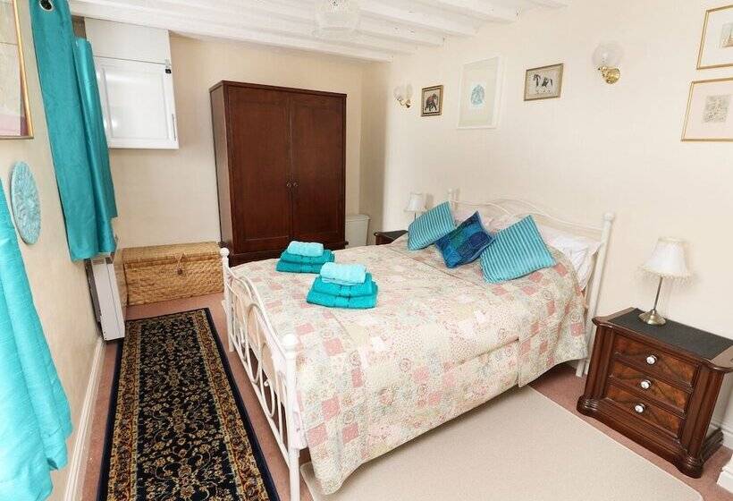 Emily's Retreat At The Great Barn