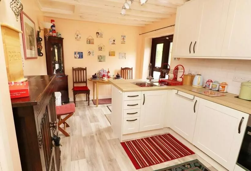 Emily's Retreat At The Great Barn