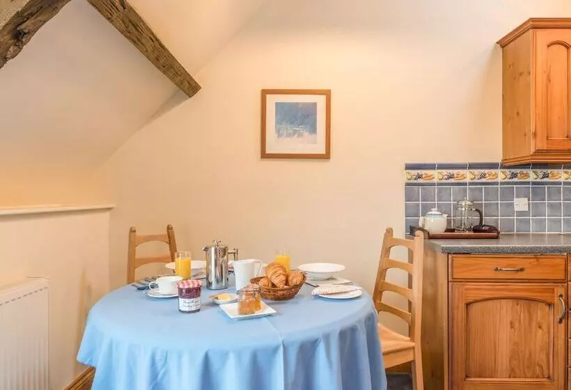 Jenny's Cottage