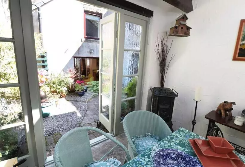 Mill Bridge Cottage