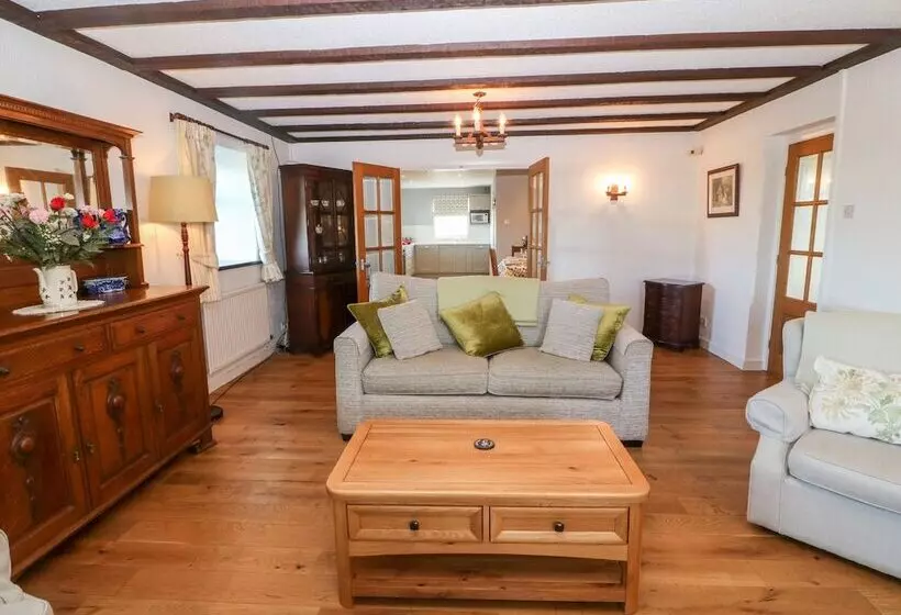 Pen Yr Orsedd Cottage