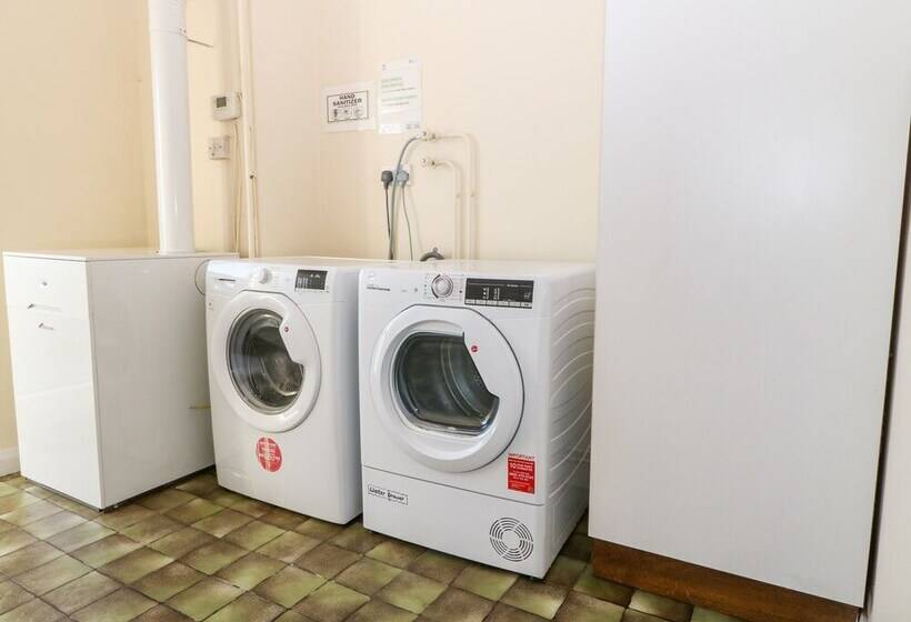 Pen Yr Orsedd Cottage