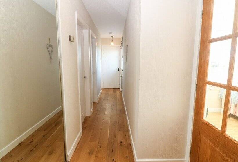 Pen Yr Orsedd Cottage