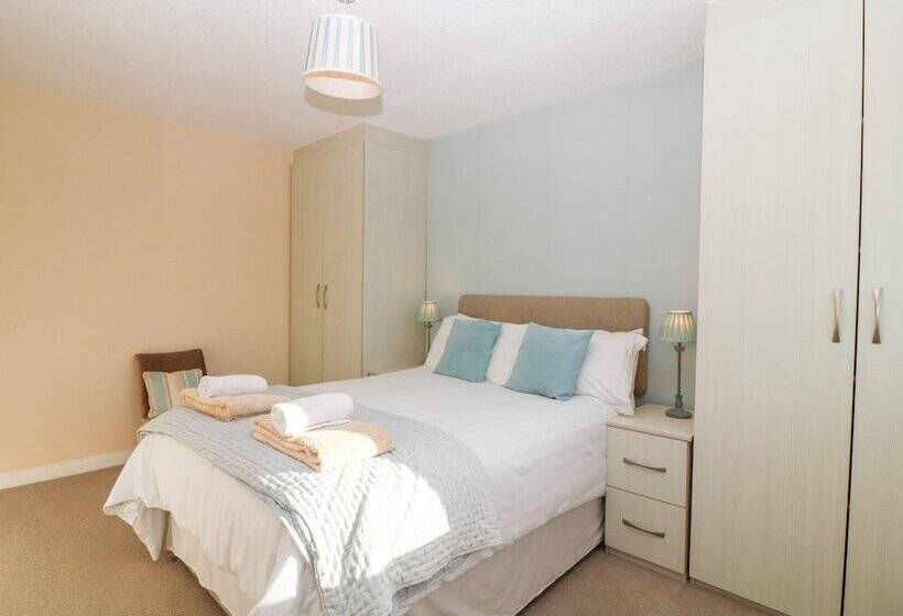 Pen Yr Orsedd Cottage