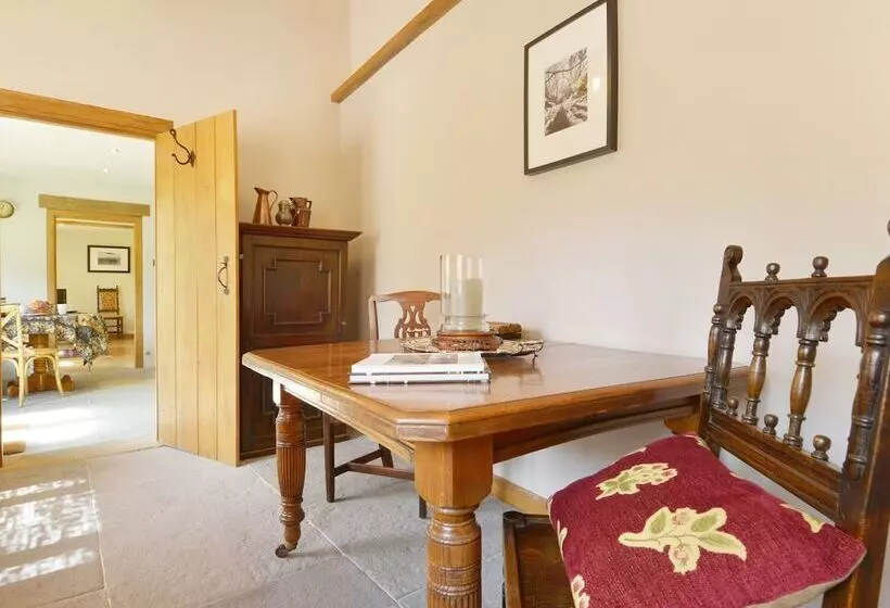 Pittards Farm Cottage