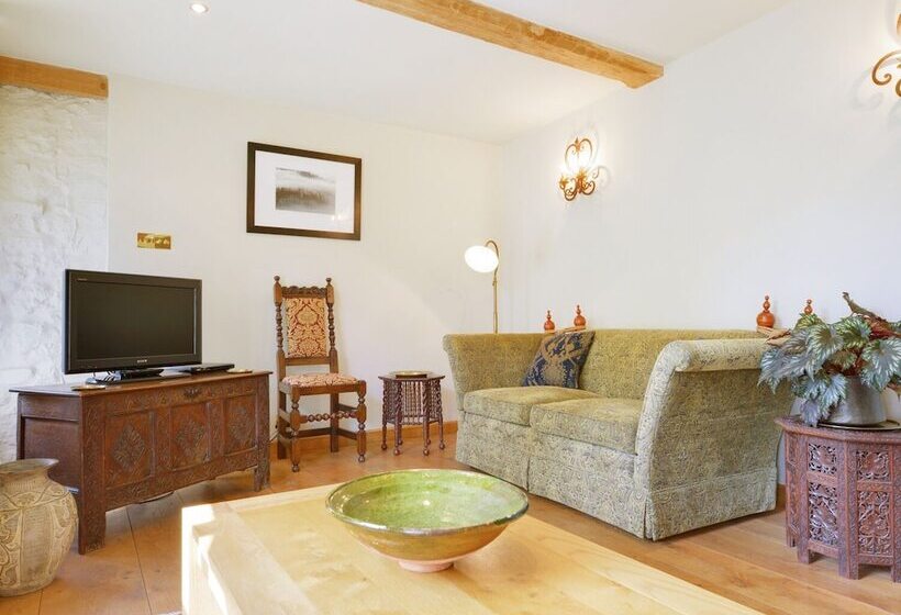 Pittards Farm Cottage