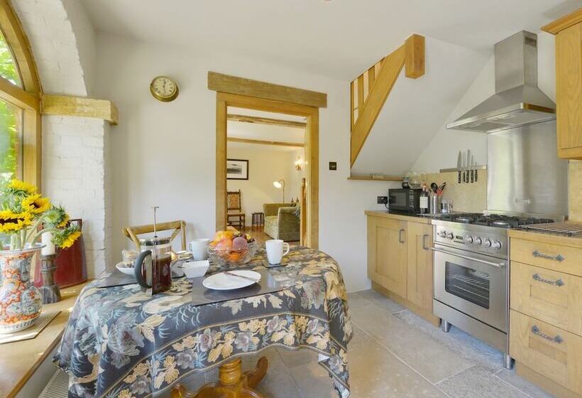 Pittards Farm Cottage