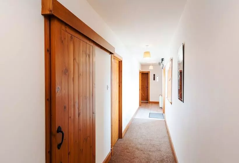 The Middle Byre