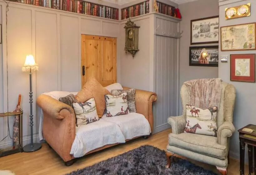 The Old Clock Makers