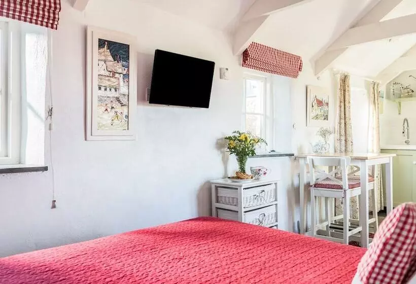 The Snug