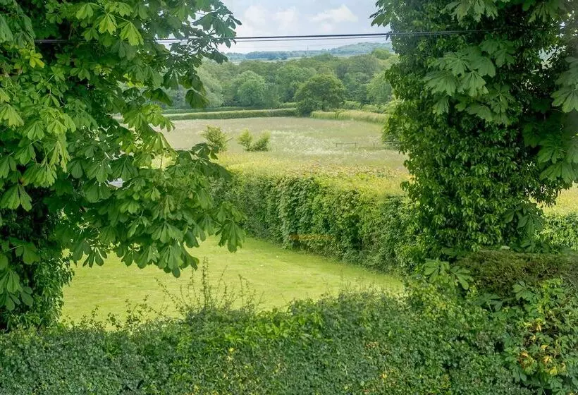 Cabbage Hall Cottage