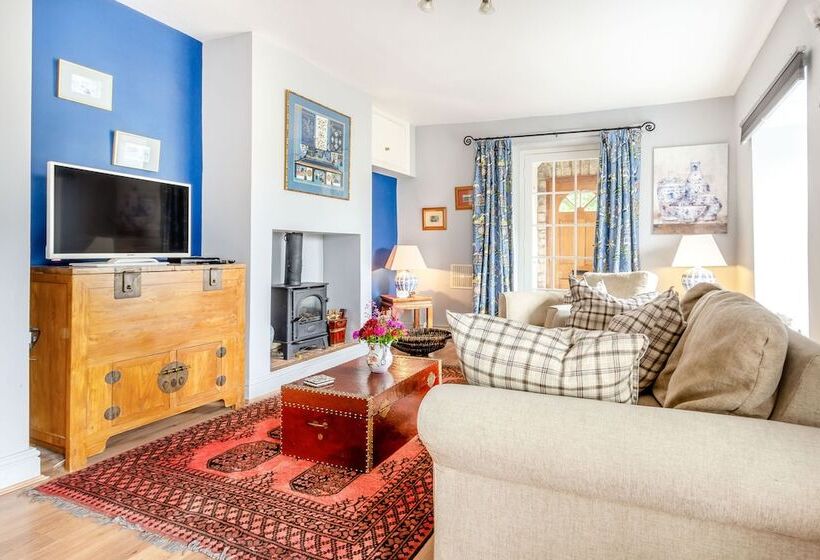 Cabbage Hall Cottage