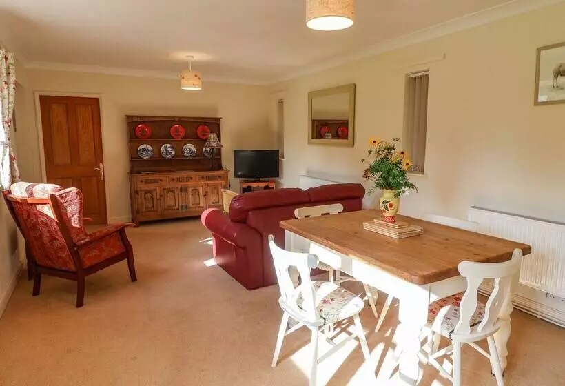 Hill Top Cottage