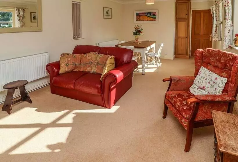 Hill Top Cottage