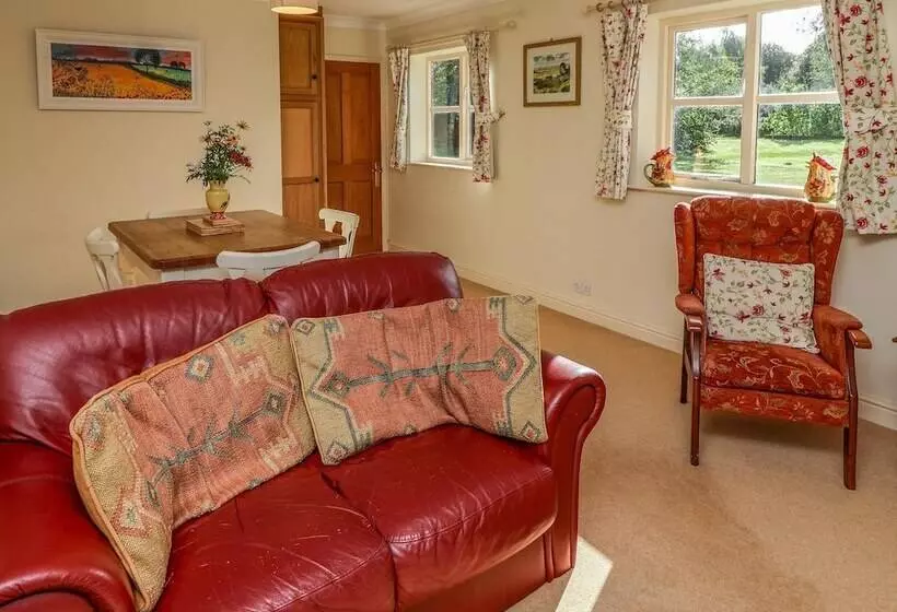 Hill Top Cottage