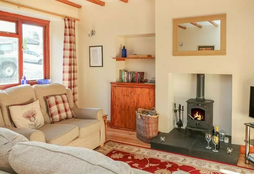 Lees Cottage