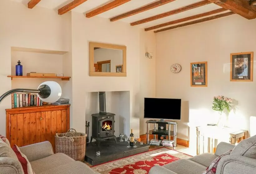 Lees Cottage