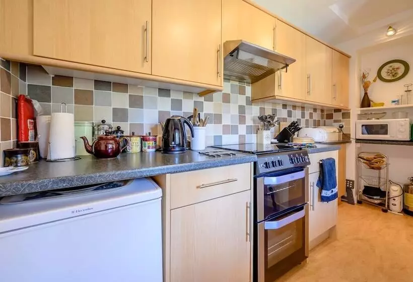 Mill Brow Apartment