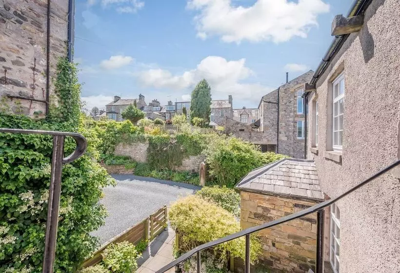 Mill Brow Apartment