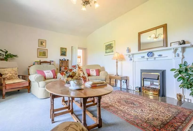 Mill Brow Apartment