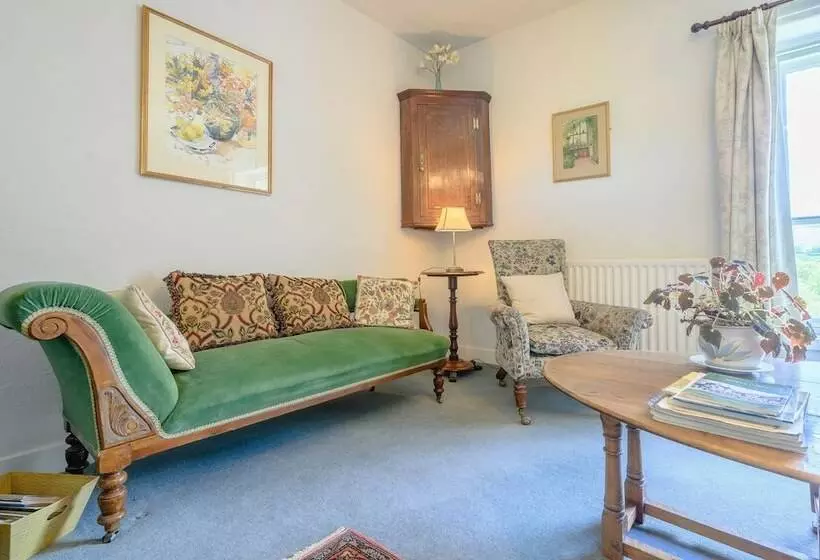 Mill Brow Apartment