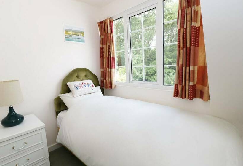 The Cottage At Wylan Hall