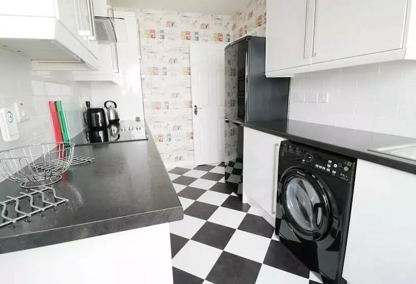 The Cottage At Wylan Hall