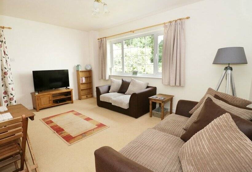 The Cottage At Wylan Hall