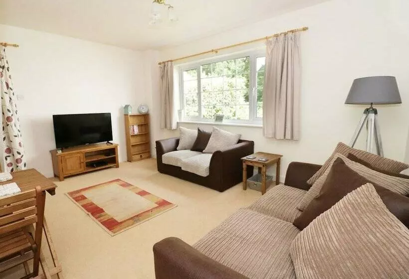 The Cottage At Wylan Hall