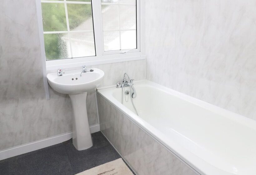 The Cottage At Wylan Hall