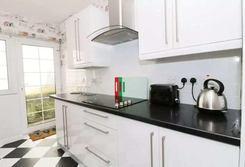 The Cottage At Wylan Hall