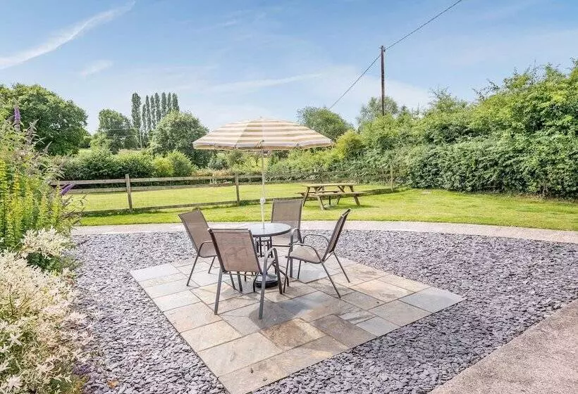 The Stable @ Rose Cottage