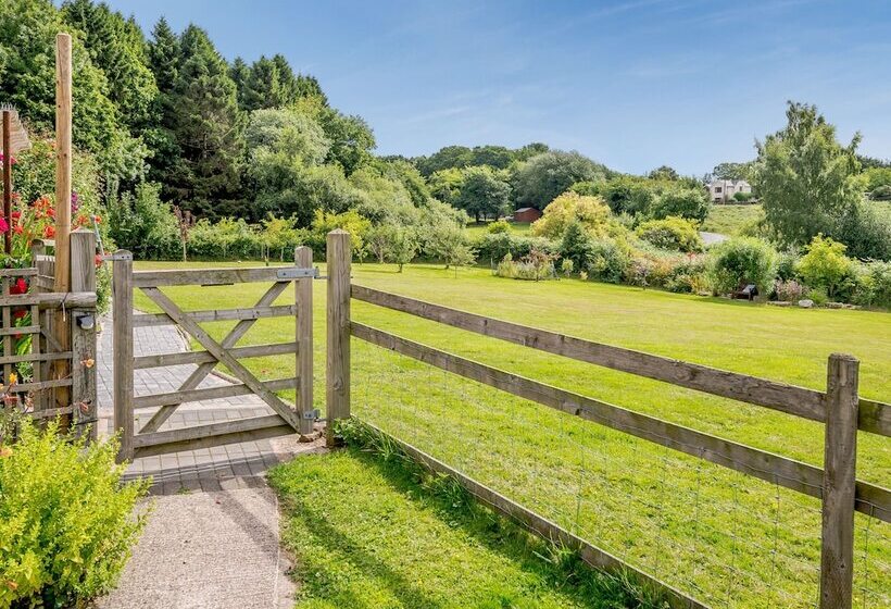 The Stable @ Rose Cottage