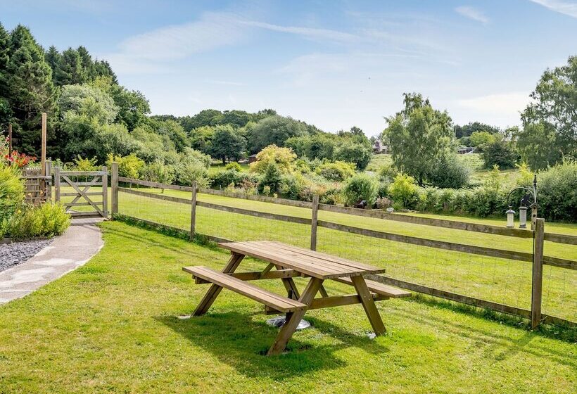 The Stable @ Rose Cottage