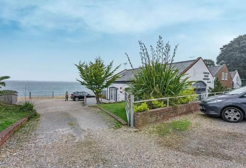 West Sea View No 5