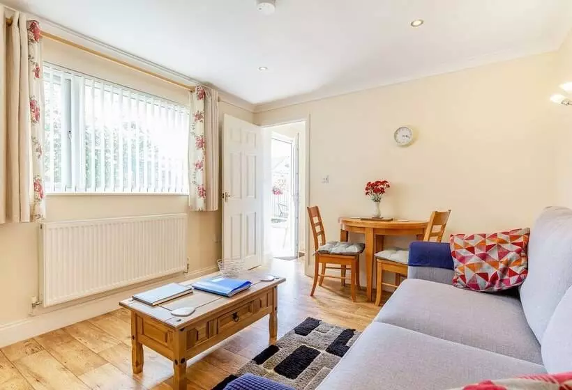 19 Cormorant Drive