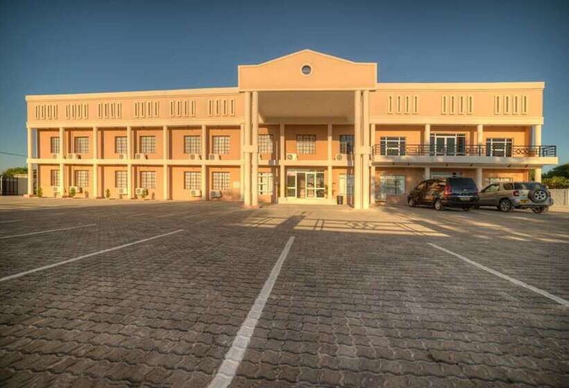 Adansonia Hotel Maun