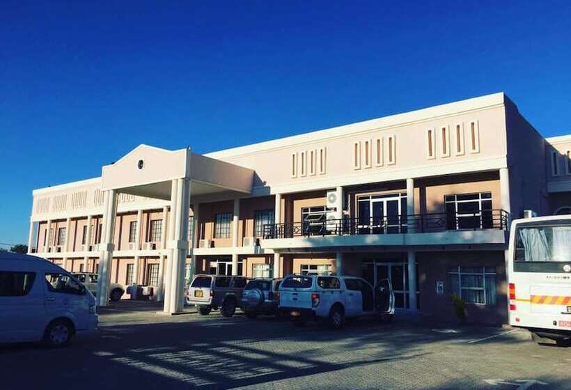 Adansonia Hotel Maun