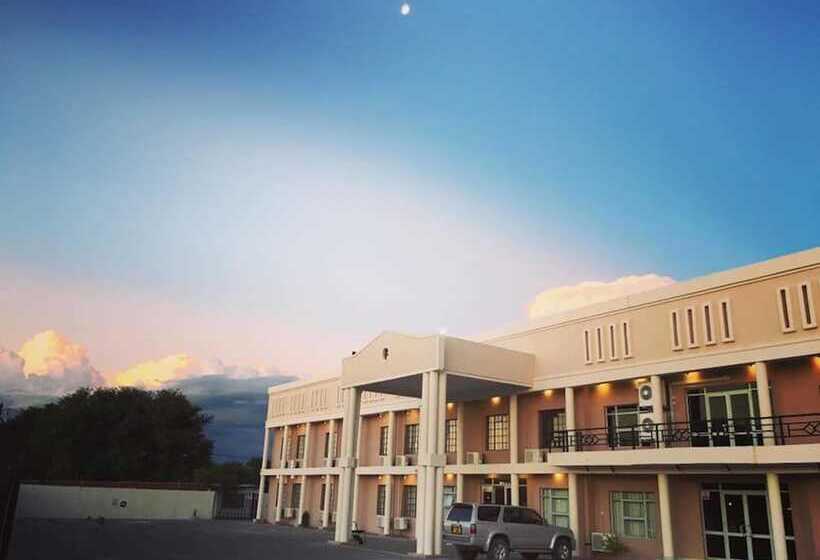Adansonia Hotel Maun