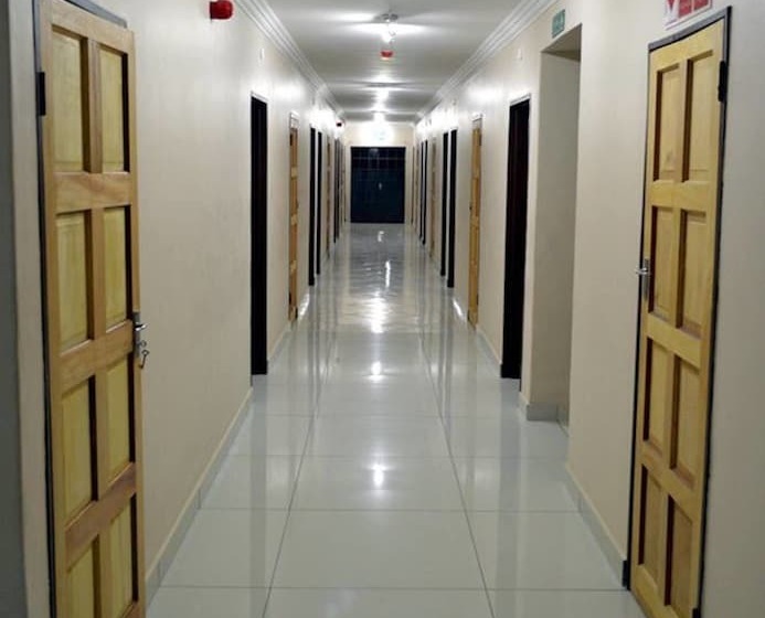 Adansonia Hotel Maun