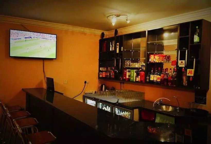 Adansonia Hotel Maun