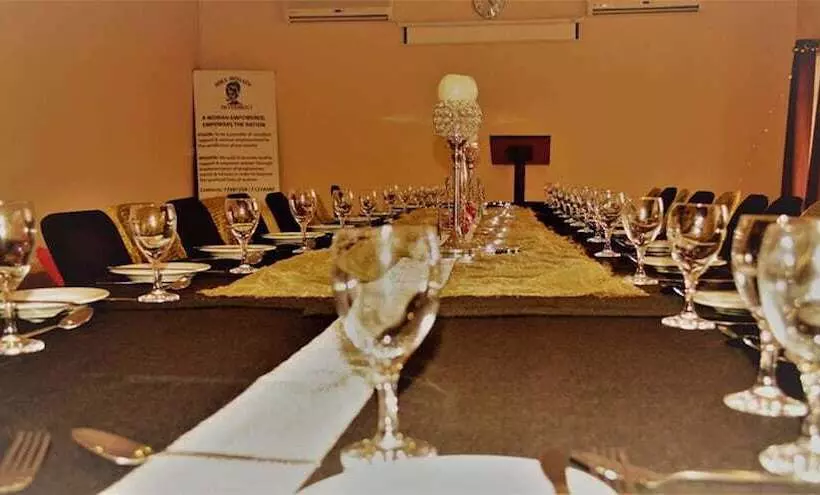 Adansonia Hotel Maun