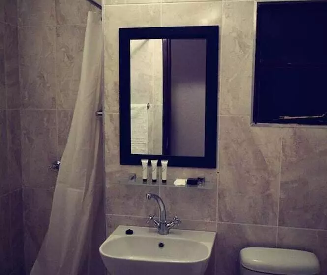 Adansonia Hotel Maun