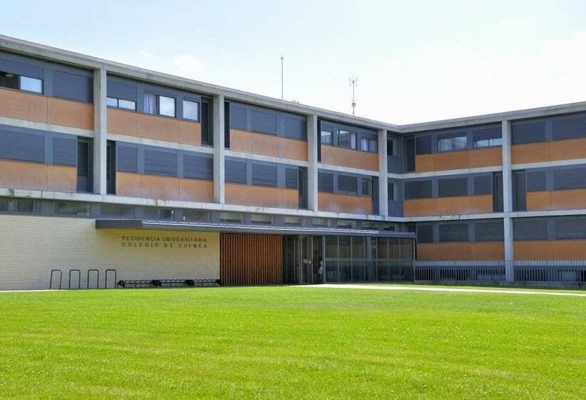 فندق صغير R.u Colegio De Cuenca   Centro Adscrito A La Reaj