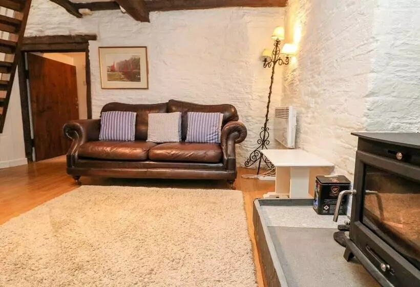 Apple Loft