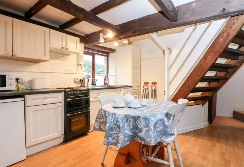 Apple Loft