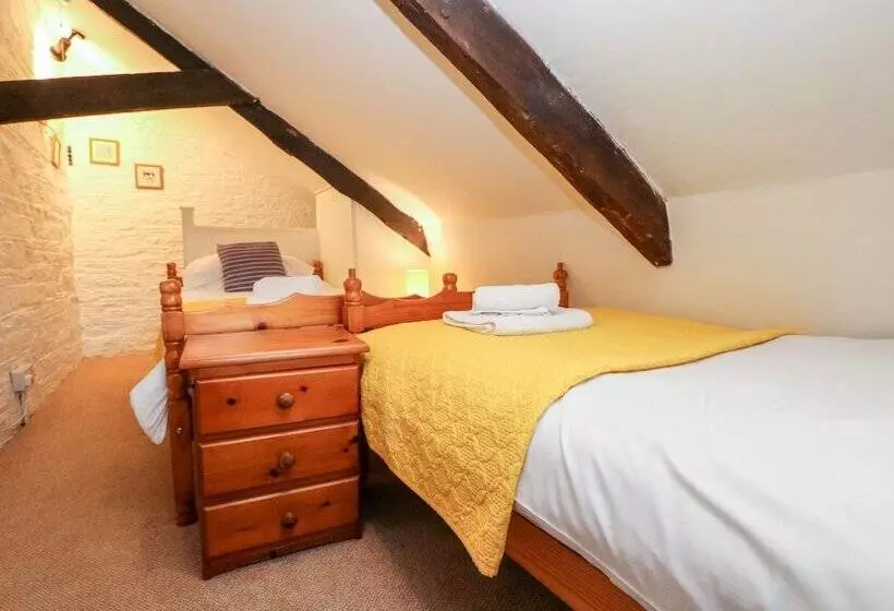 Apple Loft