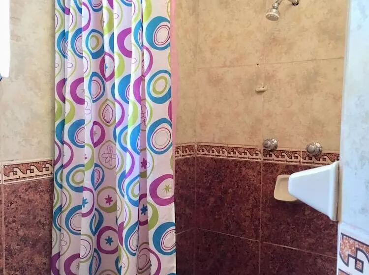 ベッドアンドブレックファースト Full Moon Ecolodge