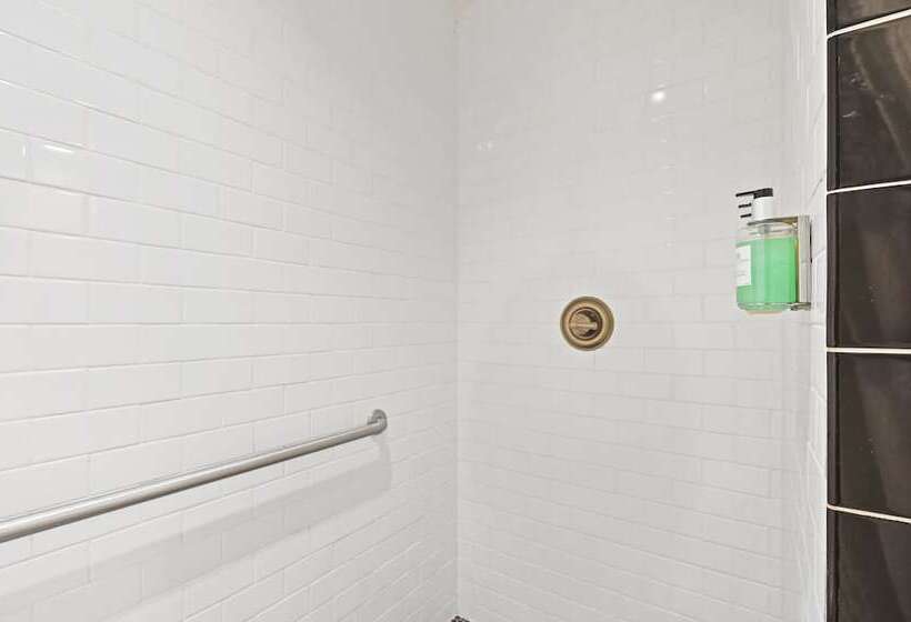 ベッドアンドブレックファースト The James Madison Inn