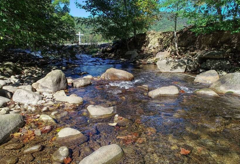 Creek Heaven 2 Bedrooms, 2 Baths, Sleeps 6 Cabin By Redawning